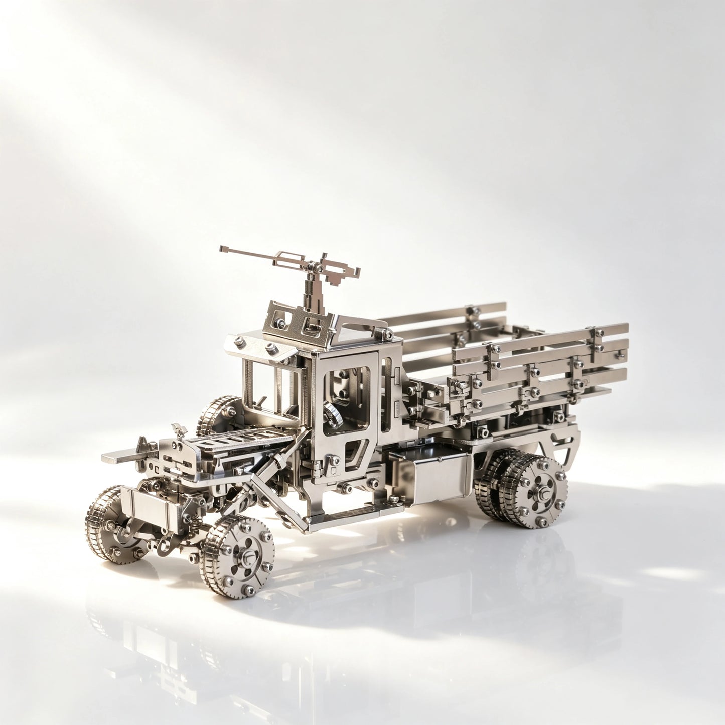 Iron Convoy – Mechanical Metal Model Kit, DIY Assembly Collectible – 556 Pieces